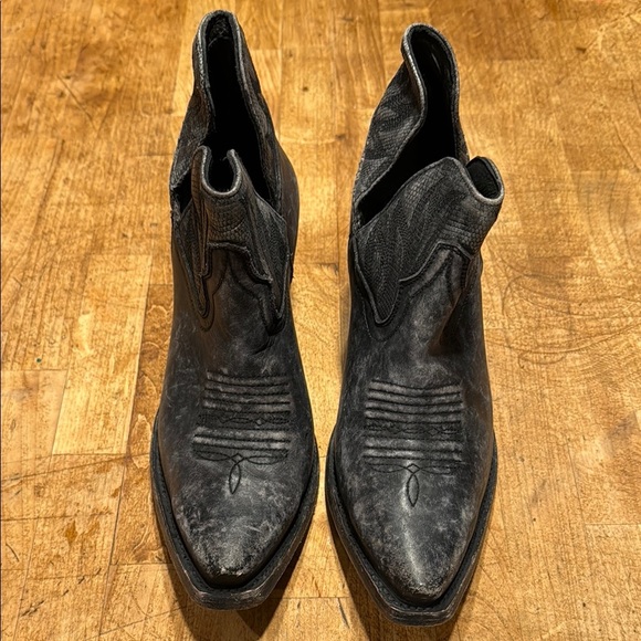 Ariat Shoes - Ariat Charcoal Western Ankle Boots